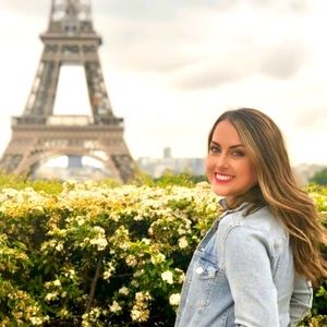 Meet your Posher, Lauren